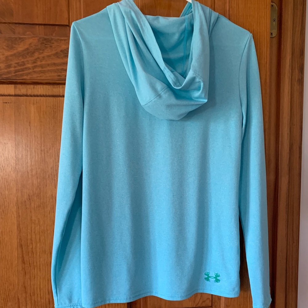 Under Armour women’s sweatshirt